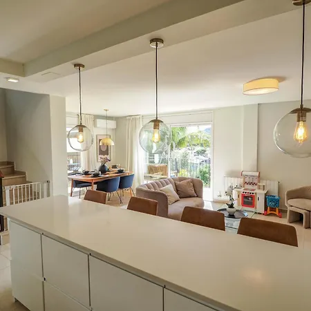 Riera By Hello Homes *