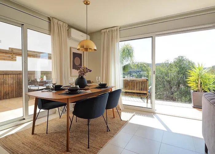 Villa Riera By Hello Homes *