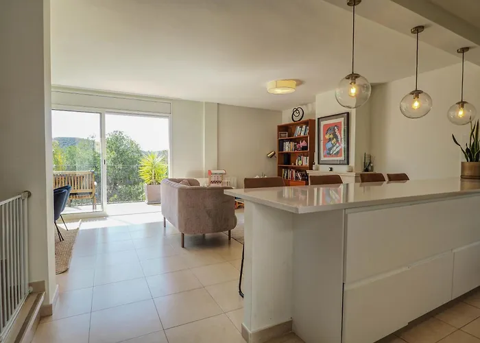 Villa Riera By Hello Homes *